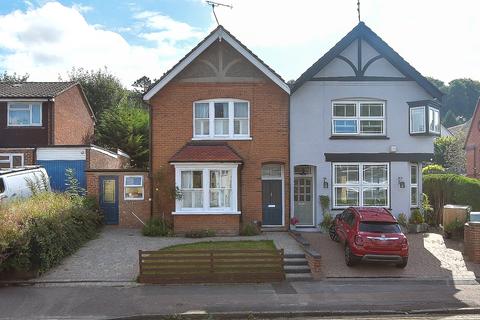 3 bedroom semi-detached house for sale, Croydon Road, Caterham, Surrey