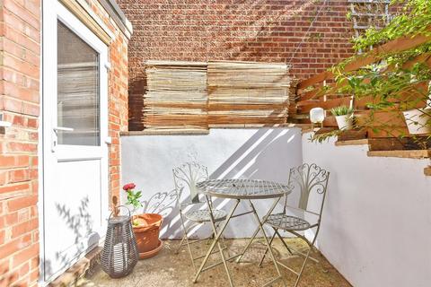 138 Croydon Road, Caterham, CR3 6QE