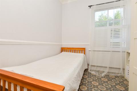 138 Croydon Road, Caterham, CR3 6QE