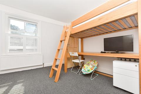 138 Croydon Road, Caterham, CR3 6QE