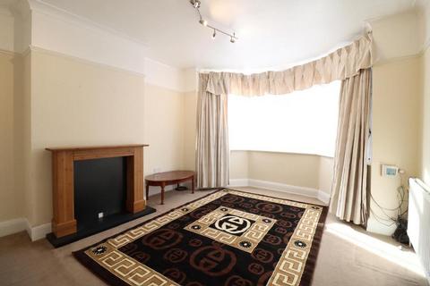 3 bedroom semi-detached house to rent, edgware HA8