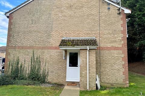 1 bedroom house to rent, Maplin park, Slough, Sl3 8ye