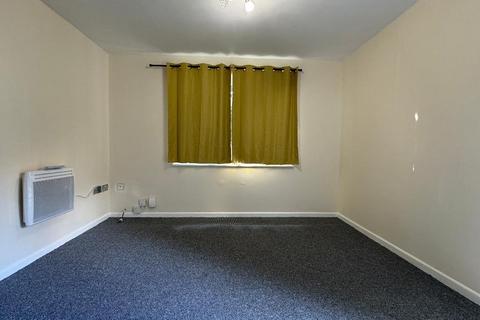 1 bedroom house to rent, Maplin park, Slough, Sl3 8ye