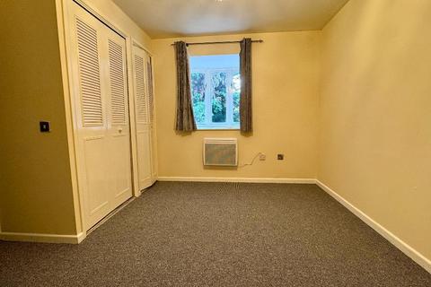 1 bedroom house to rent, Maplin park, Slough, Sl3 8ye