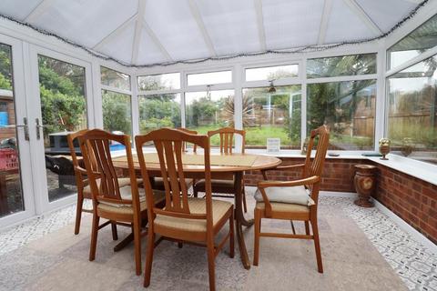 2 Avenue Gardens, Cliftonville, Margate, CT9 3BD