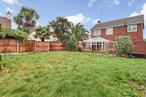 2 Avenue Gardens, Cliftonville, Margate, CT9 3BD