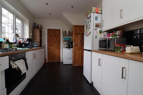 2 Avenue Gardens, Cliftonville, Margate, CT9 3BD