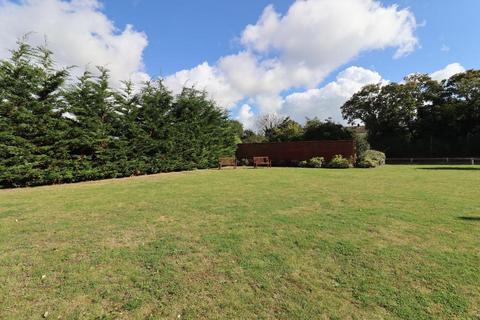 17 Wherry Close, Margate, CT9 4BP