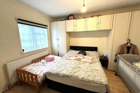 1 bedroom cluster house for sale, Biscot Area, Luton LU3