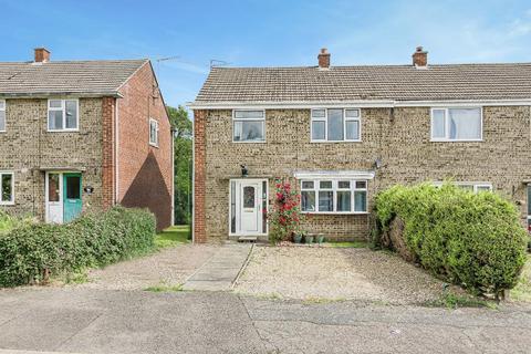 3 bedroom semi-detached house for sale, Desborough NN14