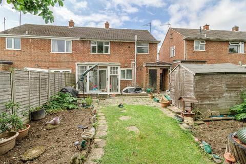 3 bedroom semi-detached house for sale, Desborough NN14