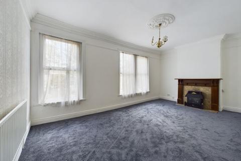 90 Boulevard, Hull, HU3 2TA