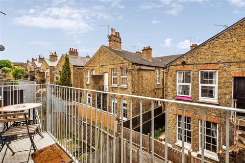 3 bedroom maisonette for sale, Doverfield Road, London SW2