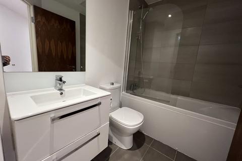 Studio to rent, Lombard Street, Birmingham, West Midlands, B12