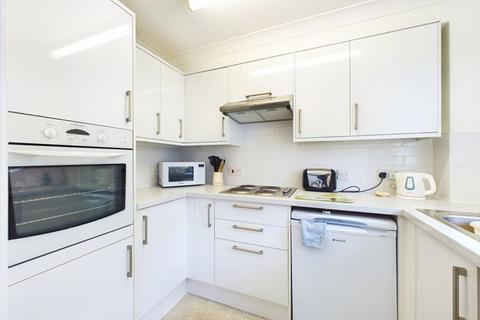 2 bedroom retirement property for sale, HILLCROFT COURT, CATERHAM