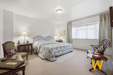 4 bedroom detached house for sale, Princes Way, Hutton, Brentwood CM13