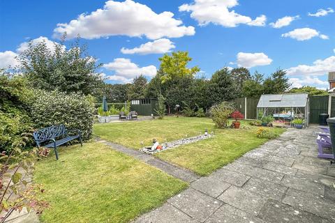 3 bedroom detached bungalow for sale, Valley Prospect, Newark