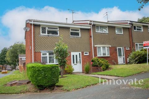 3 bedroom end of terrace house for sale, Heron Road, Oldbury B68