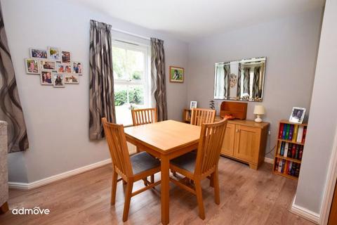 2 bedroom apartment for sale, Maryport Drive, Timperley, WA15 7NS