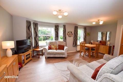 2 bedroom apartment for sale, Maryport Drive, Timperley, WA15 7NS