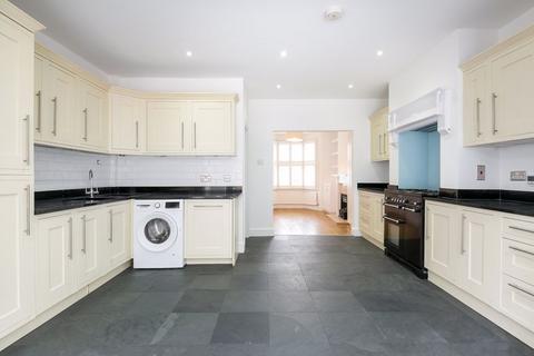 3 bedroom terraced house for sale, Hardy Road, London