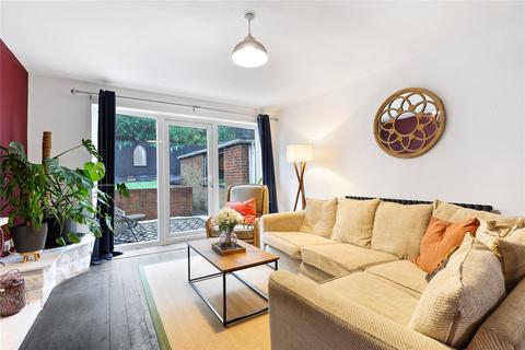 18 Hilderthorpe, Nunthorpe, Middlesbrough, TS7 0PT