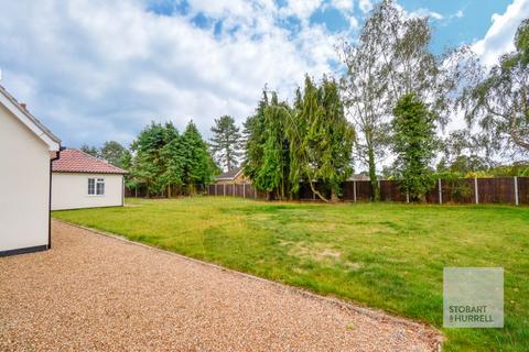 6 bedroom detached bungalow for sale, Summer Drive, Norwich NR12