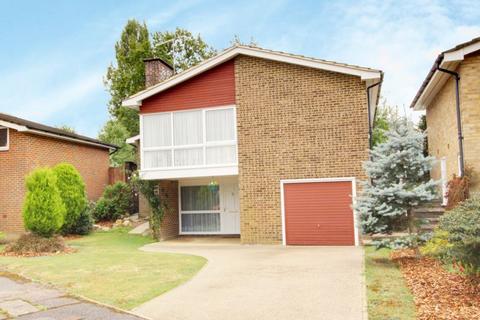 3 bedroom detached house for sale, Highfields, Cuffley EN6