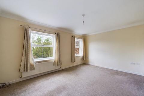 4 Blackwell Close, Stonehouse, GL10 2HF