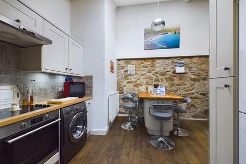 3 bedroom cottage for sale, Rosewarne Road, Camborne - Delightful cottage