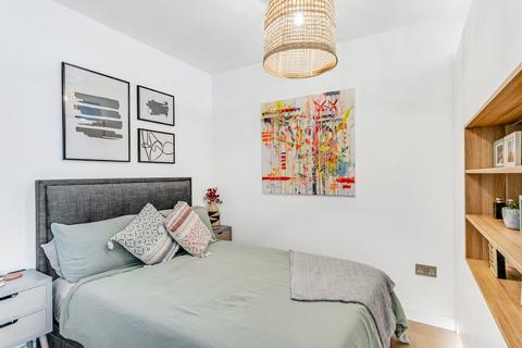 Studio for sale, Highgate Hill, Archway