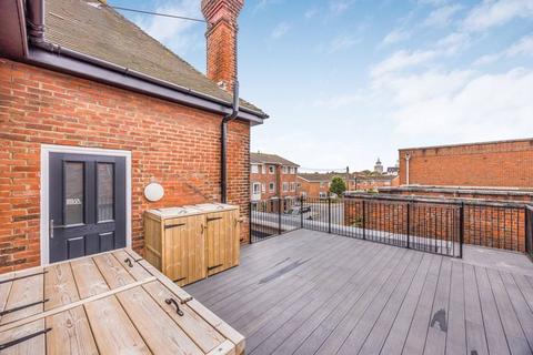 2 bedroom flat for sale, Warblington Street, Portsmouth