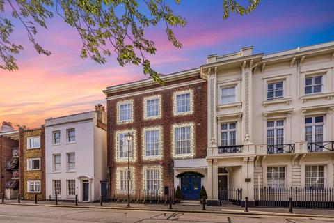 7 bedroom character property for sale, High Street, Old Portsmouth