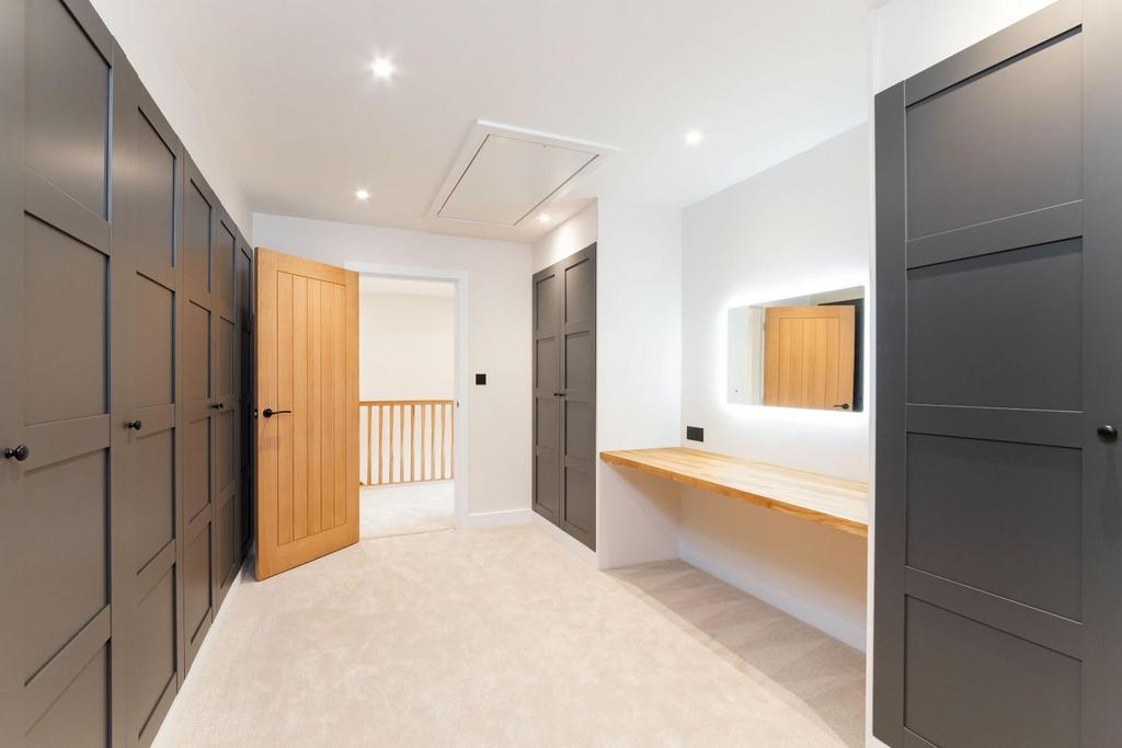 DRESSING ROOM iii.jpg