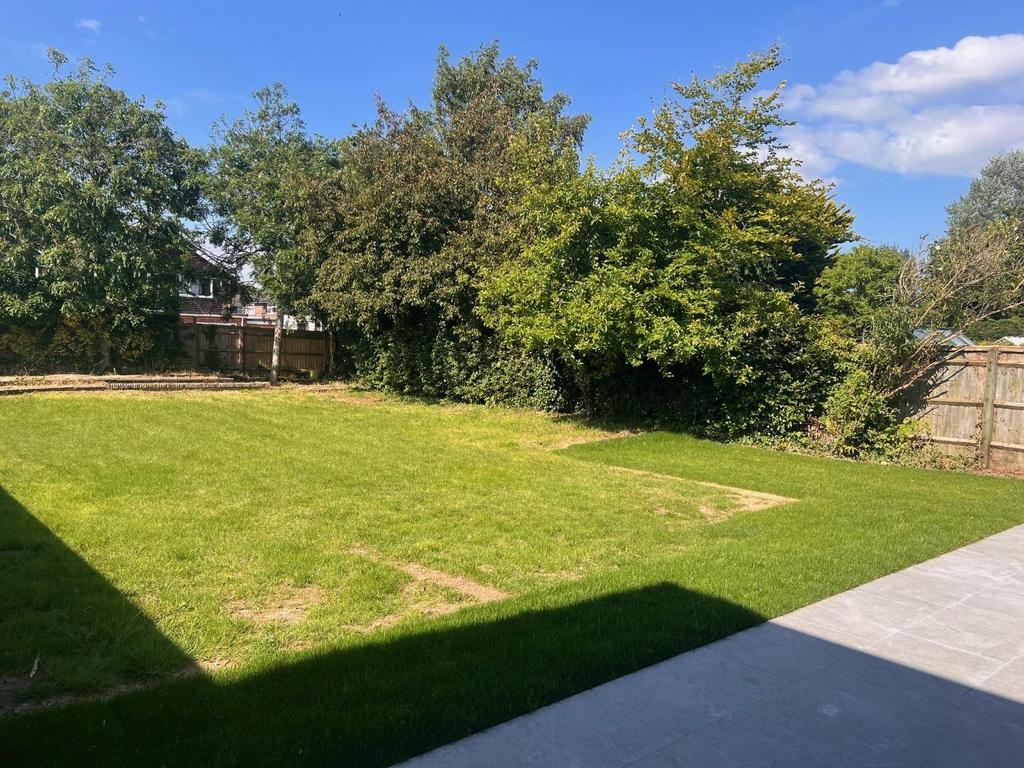 GARDEN VIEW.jpg