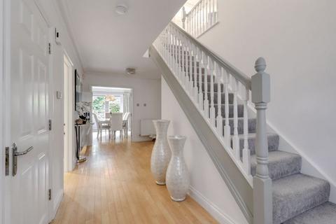 5 bedroom detached house to rent, Rise Road, Sunningdale SL5