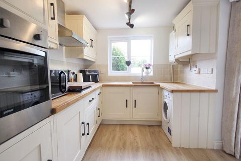 2 bedroom end of terrace house for sale, Green Meadow Bank, Cheltenham GL52