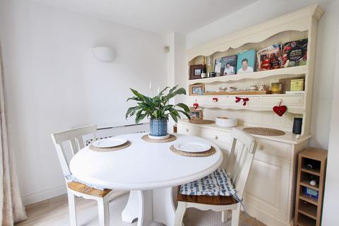 2 bedroom end of terrace house for sale, Green Meadow Bank, Cheltenham GL52