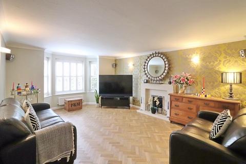 14 Casterton Way, Worsley, Manchester, M28 1UR