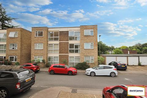 1 bedroom flat for sale, Woodstock Gardens, Beckenham