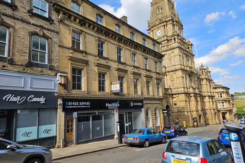 Office to rent, Crossley Street, Halifax