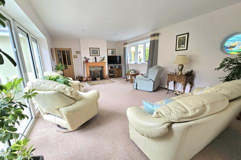 4 bedroom detached house for sale, Holsworthy, Devon, EX22