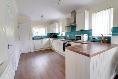 3 bedroom bungalow for sale, Woburn Road, Launceston, Cornwall, PL15