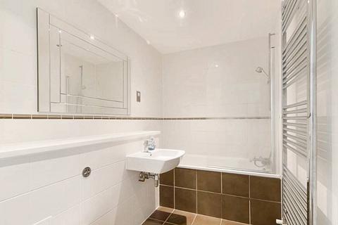 4 bedroom flat share to rent, Masons Avenue, Croydon CR0