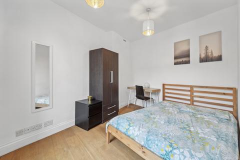 5 Chapter Chambers, London, SW1P 4NR