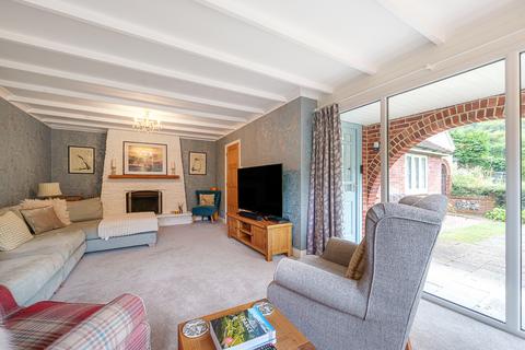 Pinecroft The Coombe, Streatley, Reading, RG8 9QL