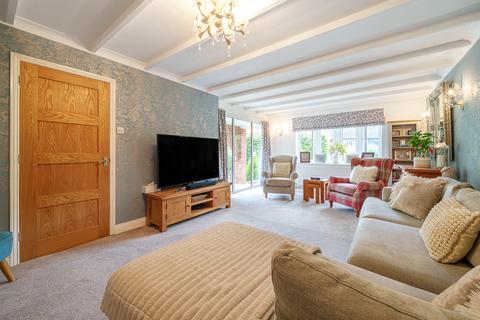 Pinecroft The Coombe, Streatley, Reading, RG8 9QL