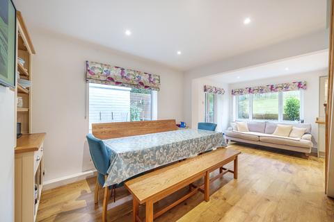 Pinecroft The Coombe, Streatley, Reading, RG8 9QL