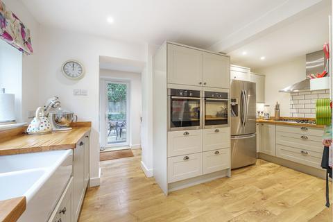Pinecroft The Coombe, Streatley, Reading, RG8 9QL