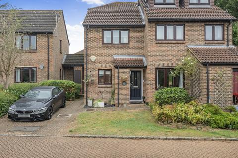 2 bedroom end of terrace house for sale, Gooch Close, Reading RG10